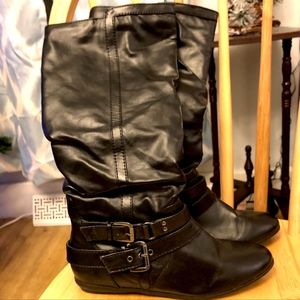 Arizona Size 7 1/2 Tall Black Boots